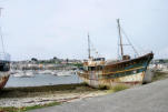 Bretagne-Camaret-bateau rouillé à l'abandon