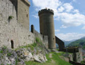 Foix : Tour Ronde, arc boutant, murailles du château