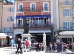 Saint Tropèze : statue bailli de Seffron