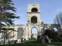 Arles : théatre antique