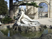 Arles : statue du théatre antique