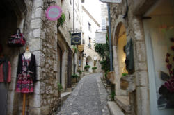 Saint Paul de Vence : le village, ruelle