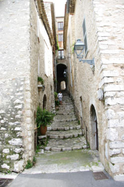 Saint Paul de Vence : le village, ruelle