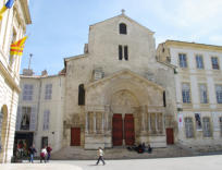 Arles : cathédrale Saint Trophime