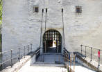 Avignon : entrée du pont Bénézet