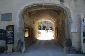 Baume les Messieurs :abbaye Saint Pierre