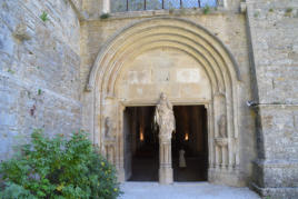 Baume les Messieurs :abbaye Saint Pierre