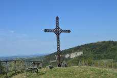 Poligny : croix du Dan