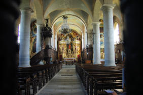 église Saint-Valère :nef et autel