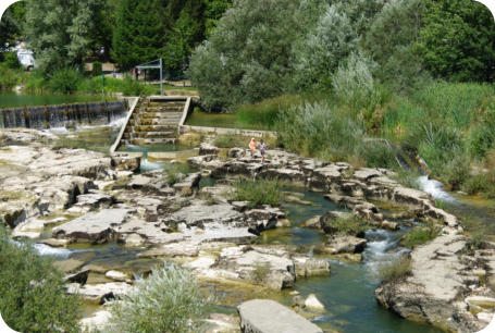A quelques kilomètres de Pont de Poitte