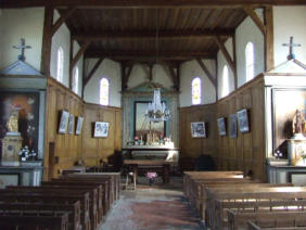 Châtillon sur Broué : église Notre Dame, la nef