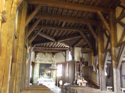 Outines : L'église Saint Nicolas, nef