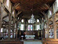 Lentilles :l'église, la nef