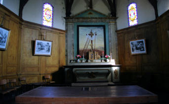 Châtillon sur Broué : église Notre Dame, l'autel